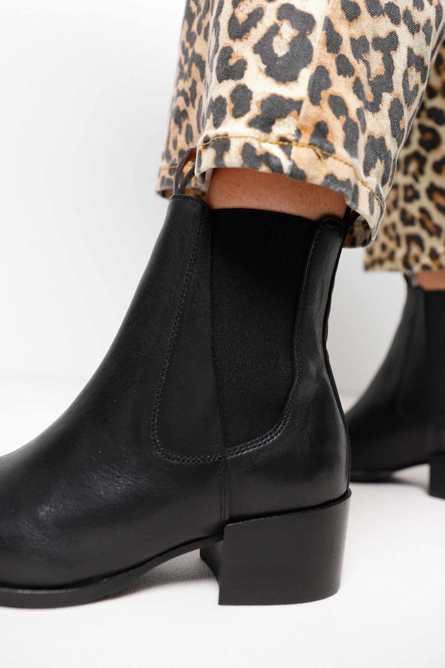 ROSE ANDREW ANKLE BOOTS BLACK 2