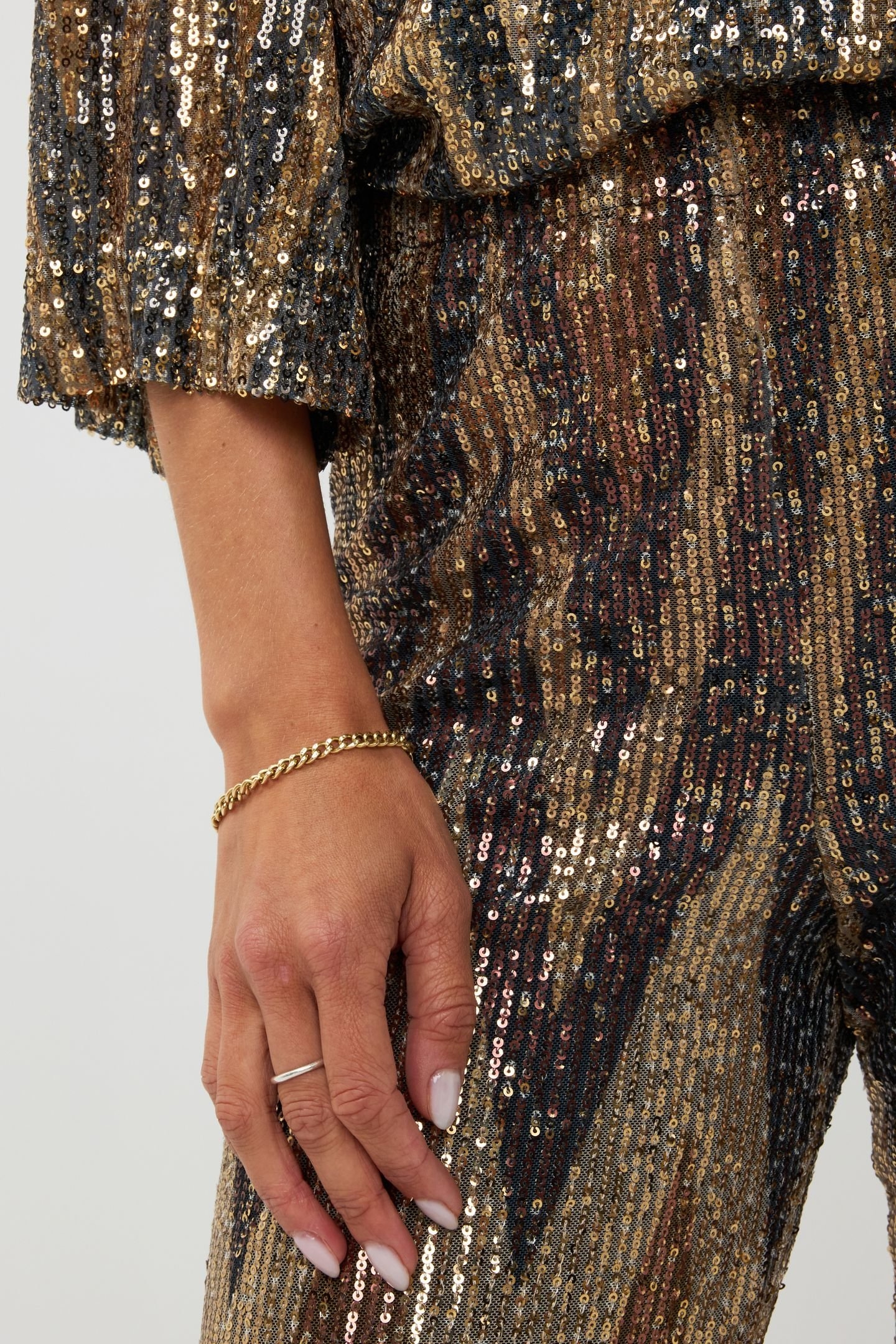 TROUSERS SEQUINS ZIGZAG PRINT 6