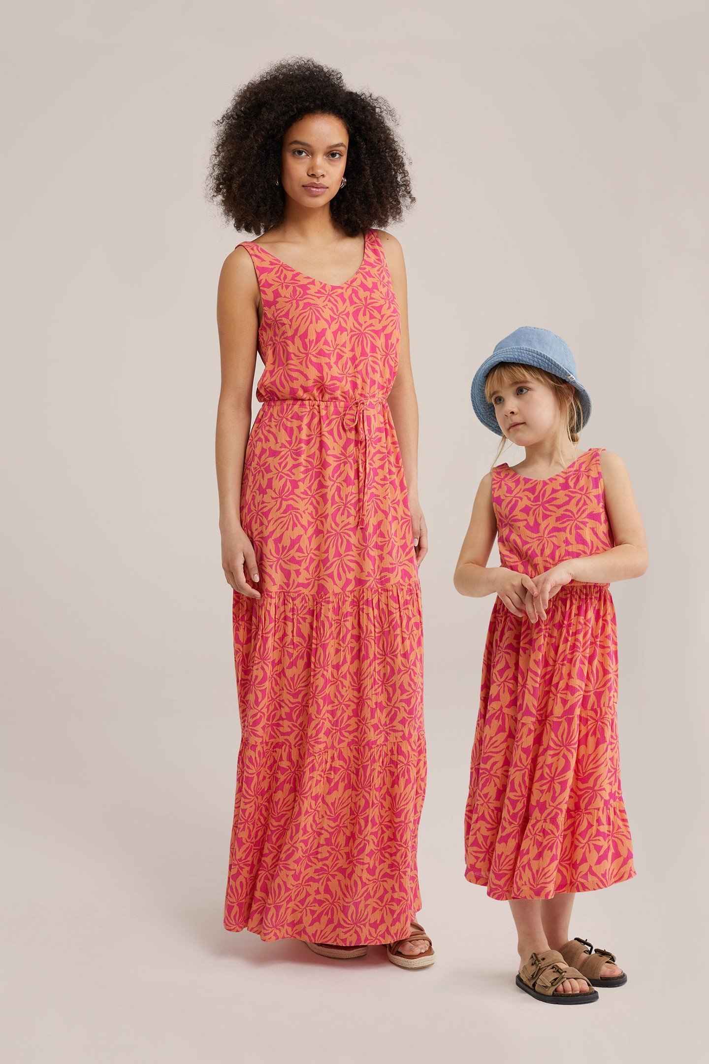 DRESS MAXI LENGTH BRIGHT PINK 2